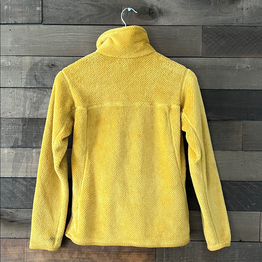 Patagonia Women's Re-Tool Snap-T Pullover in Yellow - Picture 5 of 8
